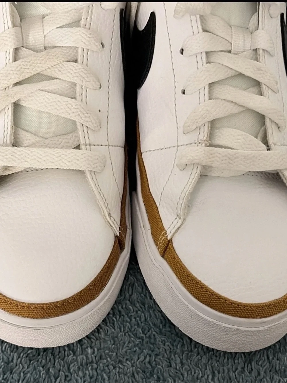 Nike Court Legacy Low Top Leather Lace-up Sneaker White/Brown/Black 8.5